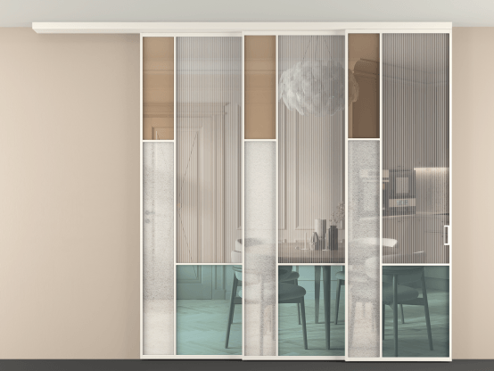 Алюминевая перегородка vdt3_6 Алюминий пудровый белый Четыре стекла. Цвет Алюминий пудровый белый. Материал Алюминий в эмали. Коллекция Перегородка Mosaic вдоль стены на потолок 3 створки с синхронным механизмом. Картинка.