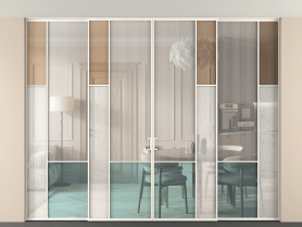 Алюминевая перегородка vntp4_6 Алюминий пудровый белый Четыре стекла. Цвет Алюминий пудровый белый. Материал Алюминий в эмали. Коллекция Перегородка Mosaic внутри проёма скрытое крепление в потолок 4 створки. Картинка.